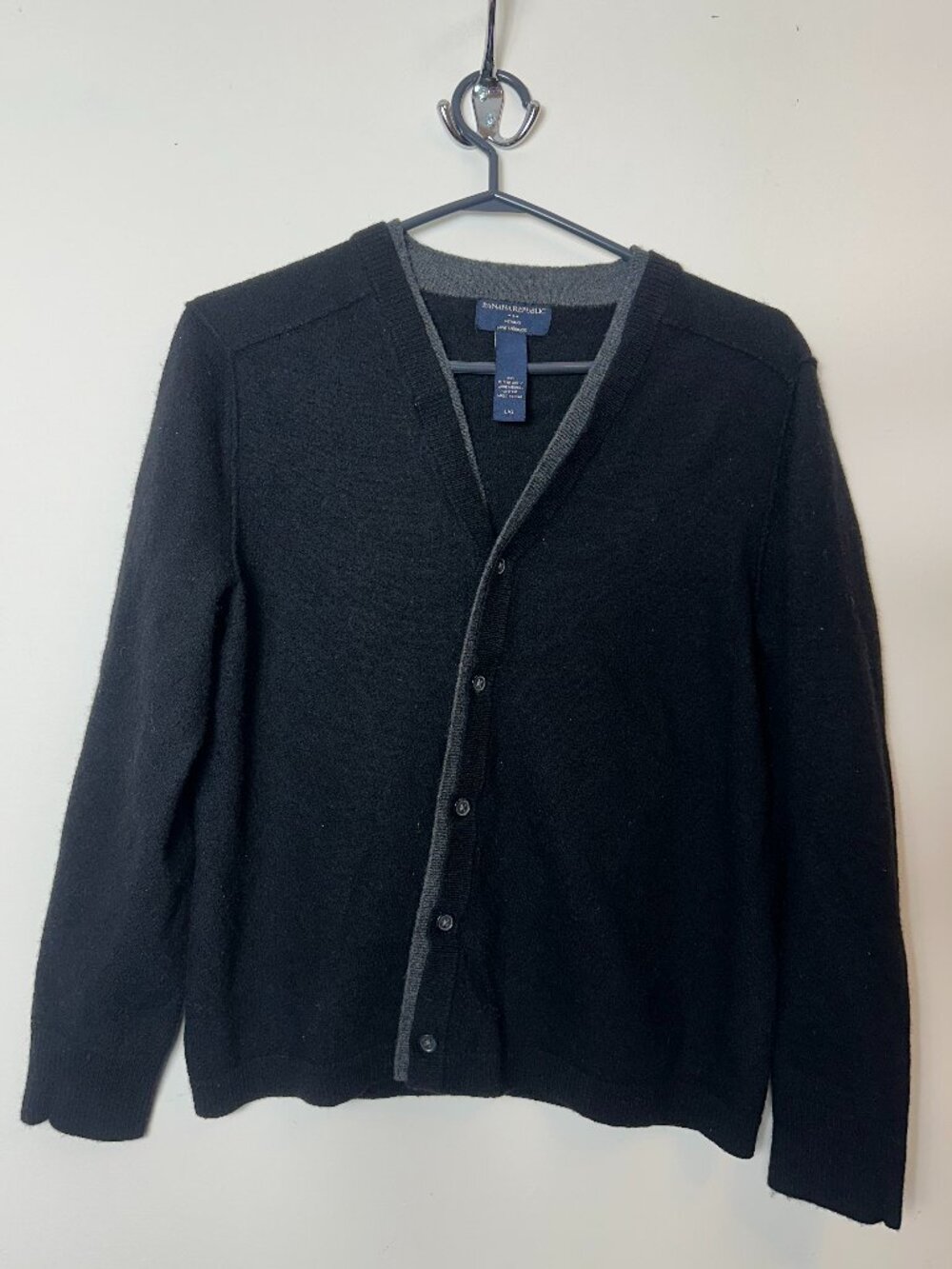 Banana Republic 100% Merino Wool Cardigan Sweater Size L